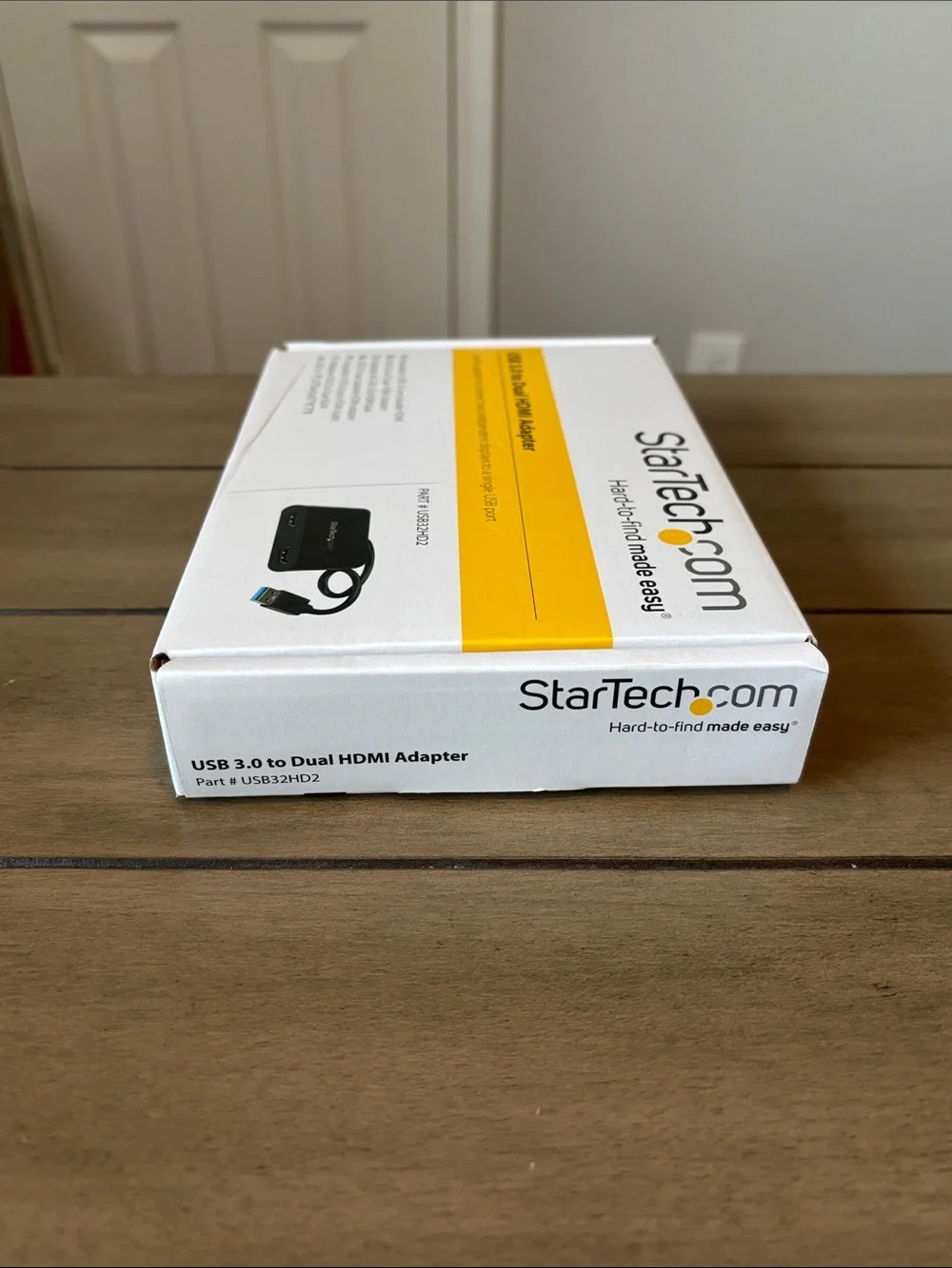 235. USB 3.0 to Dual HDMI Adapter - White and Yellow